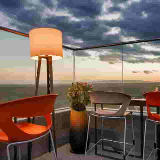 rooftop bar