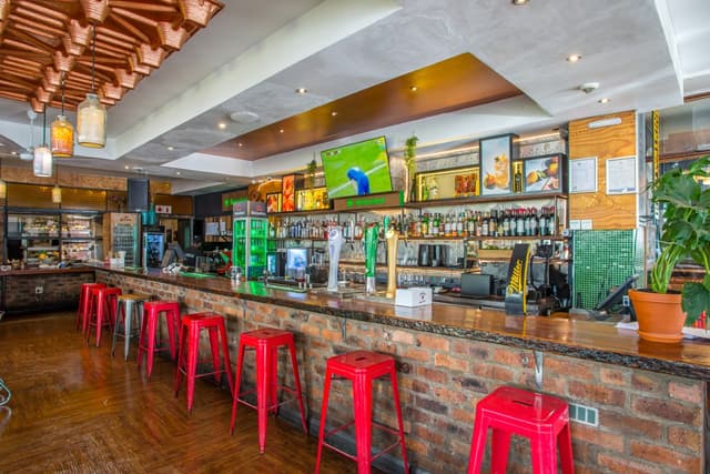 Bar