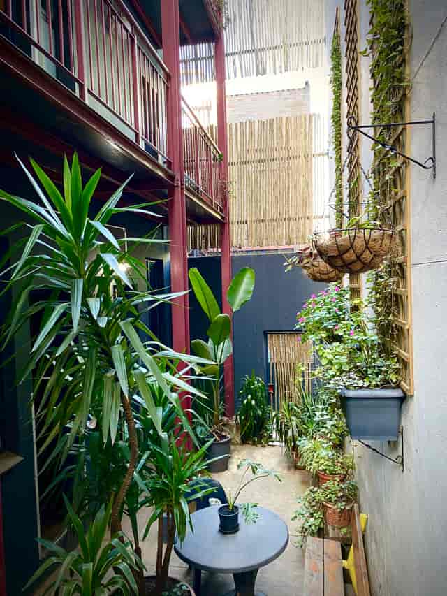 THE BANNISTER HOTEL