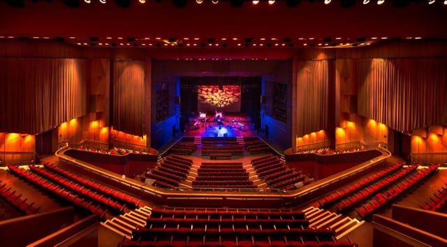 Broadway at Joburg Theatre: versatile venue with optimal seating for corporate events.