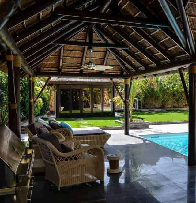 Thatched Lapa
