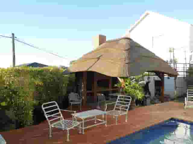 Thatched Lapa