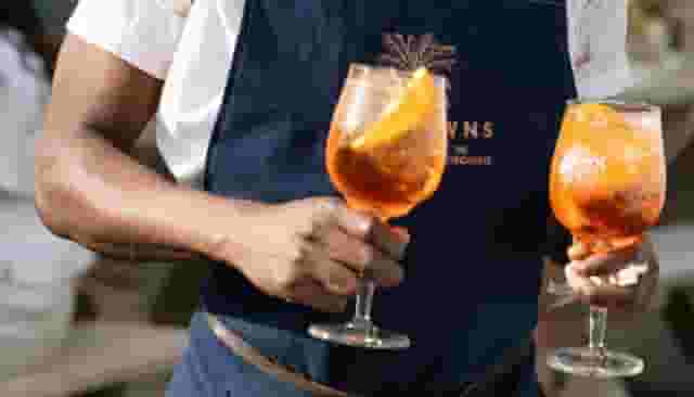 Cocktail bar