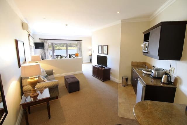Kingfisher Room