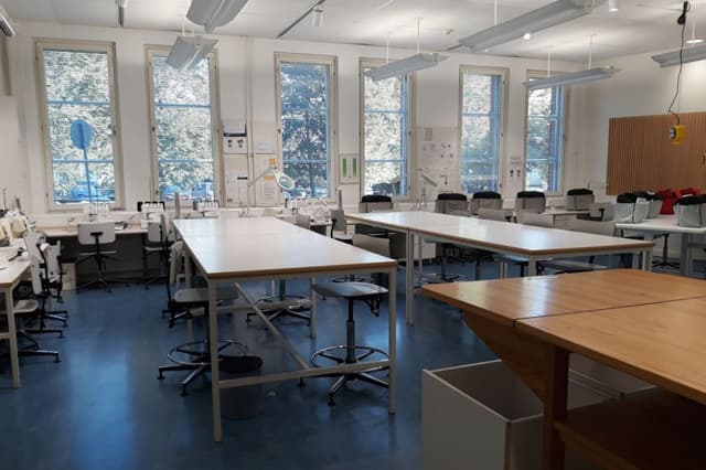 Art Classroom 3