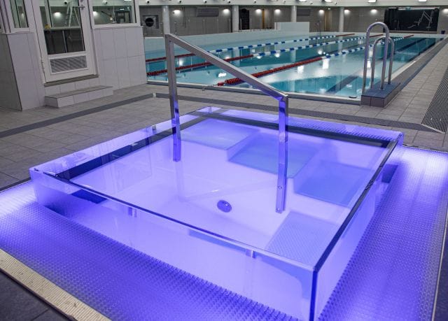 Contemporary Meeting Room Töölö with hot tub, ideal for wellness retreats and corporate events.