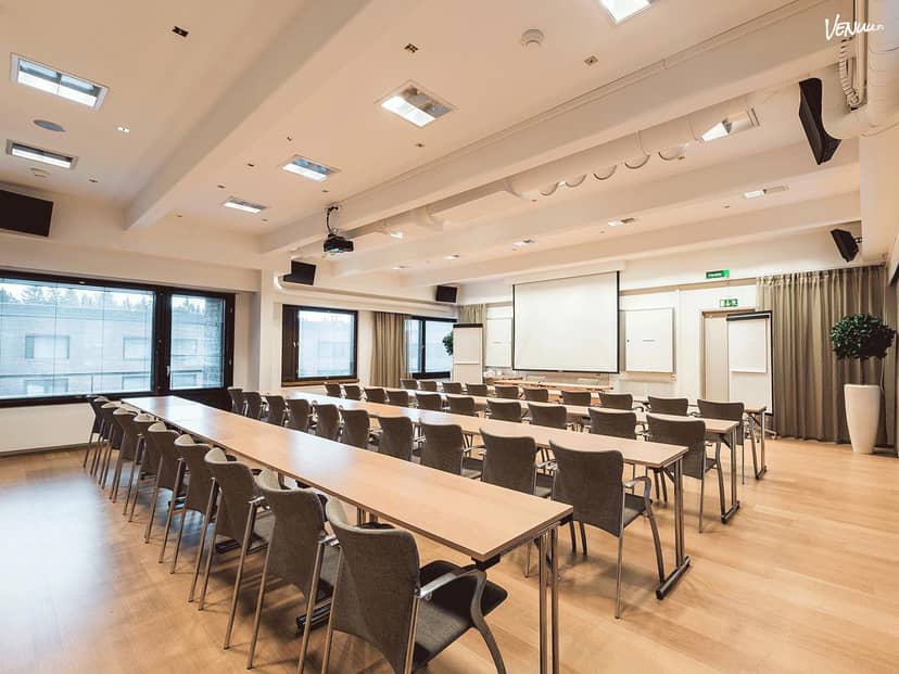 Hotel Haaga Central Park / Aarni - Book ...