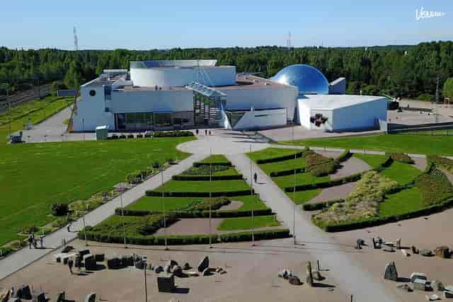 Modern event venue Alfa at Heureka with unique architecture for conferences and exhibitions.