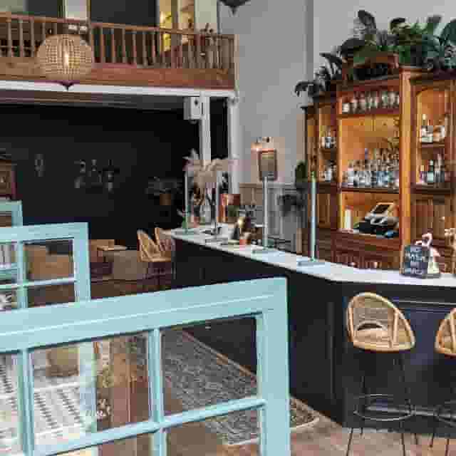 The Bubbly Bar