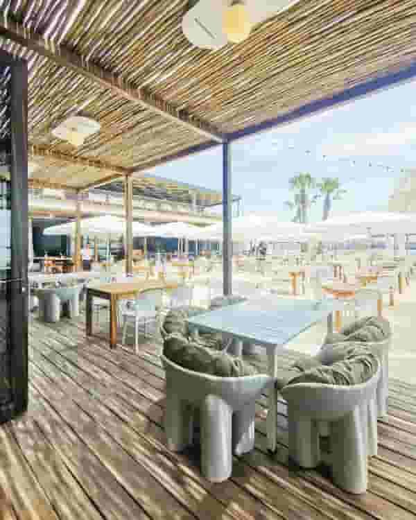 Champagne Deck