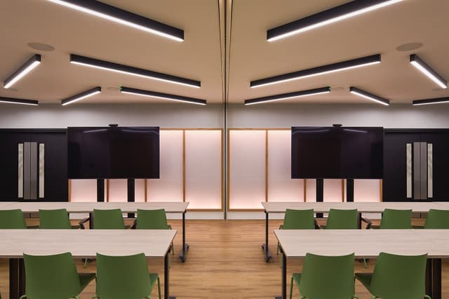 HubHub - Worship Square