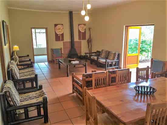 Farmhouse Erika meeting room in Pat Busch, ideal for retreats and team-building.