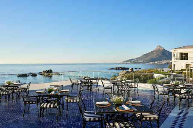 Llandudno outdoor venue with elegant dining, ideal for weddings and corporate retreats.