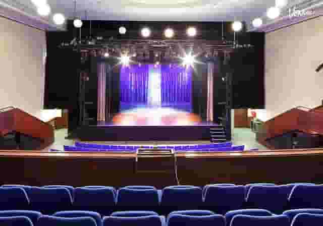 Performing arts theater