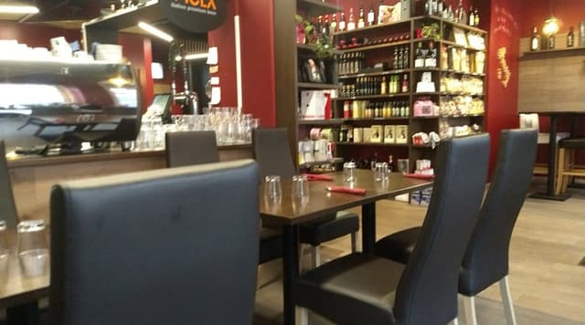 Bar