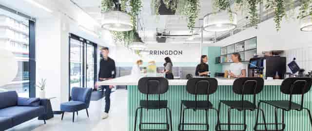 Modern event space with stylish furnishings for meetings and networking in Farringdon.