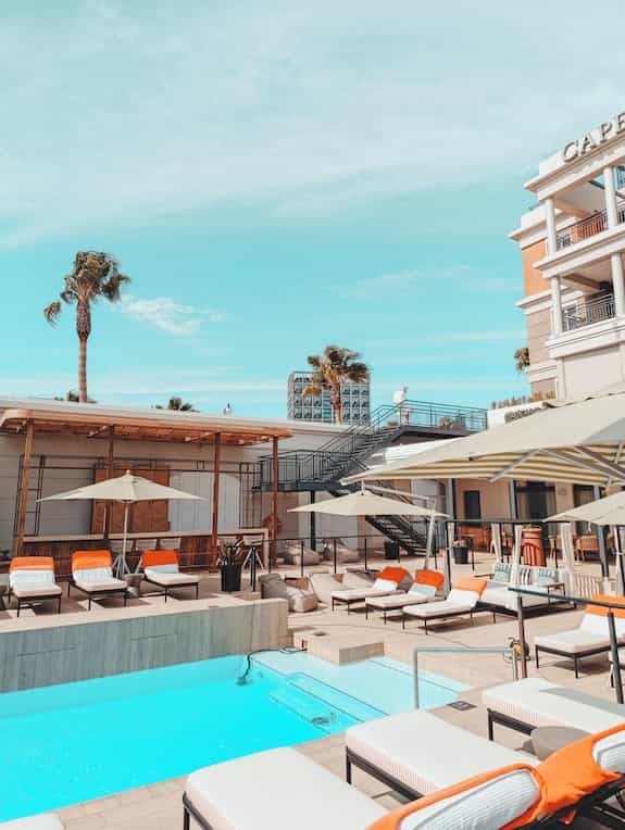 Pool Bar at Cape Grace with chic lounge chairs; perfect for corporate events and networking.