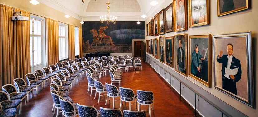 Elegant meeting room in Music Hall, perfect for conferences and intimate gatherings.