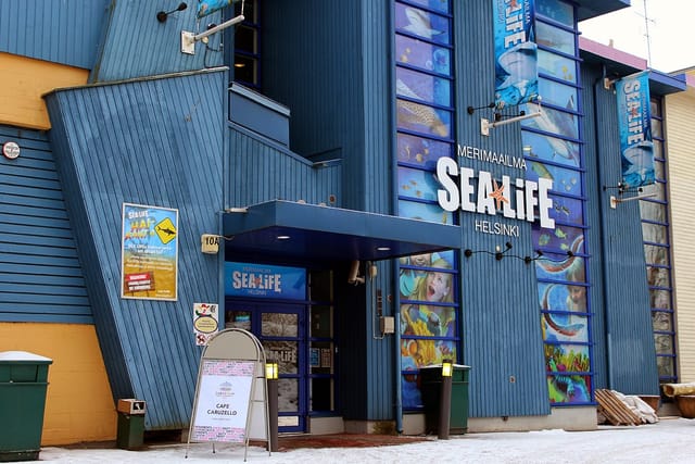 Vibrant SEA LIFE Helsinki exterior, ideal for corporate events and gatherings.