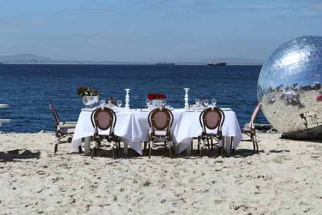 Café & Beach