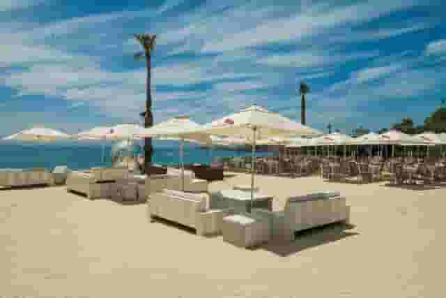 Ocean-view decks