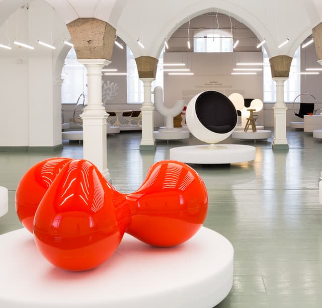 Eero Aarnio Originals