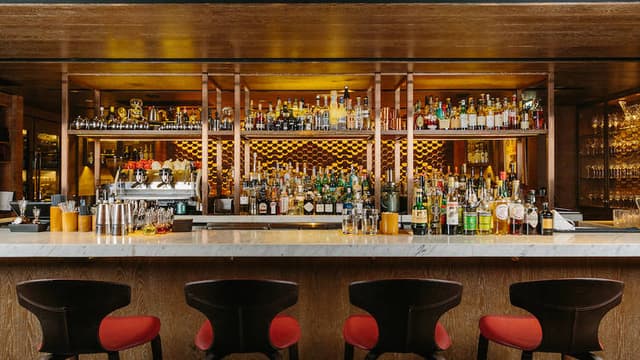 Cocktail Bar and Lounge