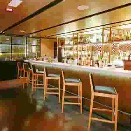 Cocktail Bar and Lounge
