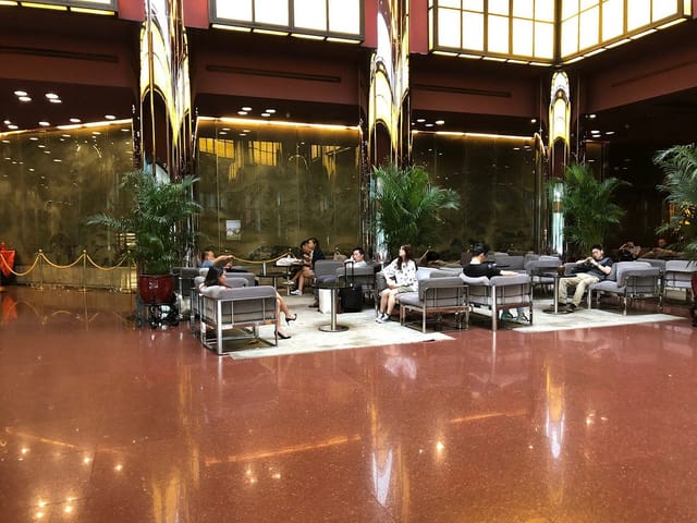 Spacious Lobby Lounge at The Great Wall Hotel Beijing, perfect for networking events.