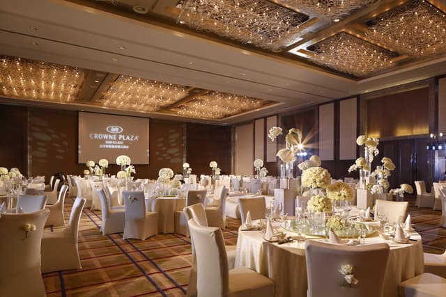 Lincoln Grand Ballroom