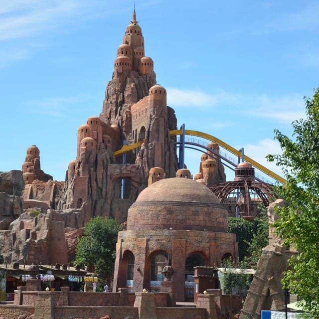 Ant Kingdom at Beijing Happy Valley: unique amusement park rides for corporate events.