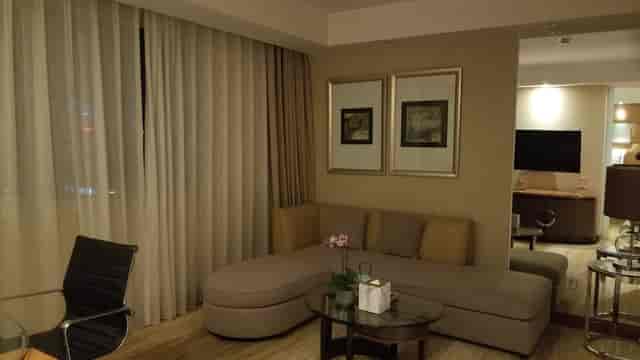 Well-appointed suite at Gehua New Century Hotel for intimate meetings and events.
