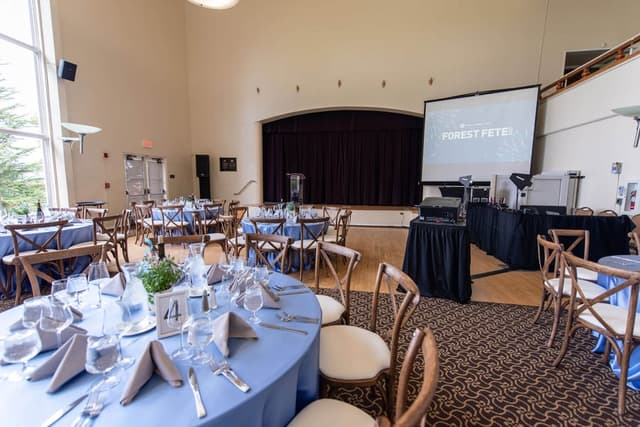Ventana Room