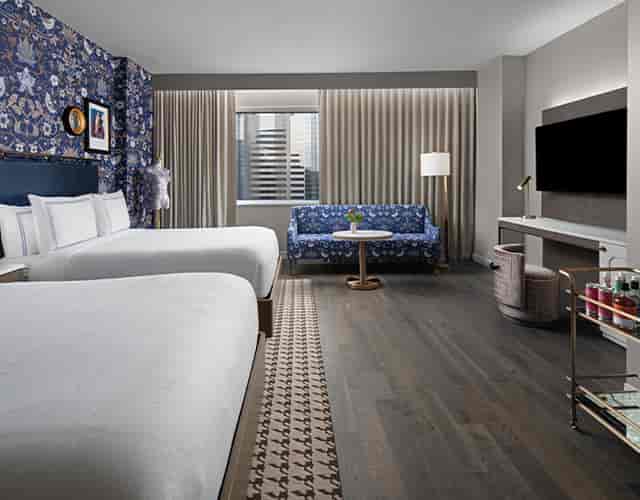 Sibyl Vane Room: modern hotel with double beds, ideal for business meetings and events.