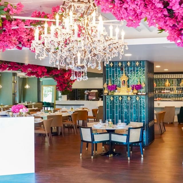 Private Silver Room