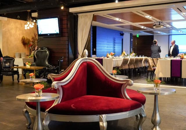Private Silver Room