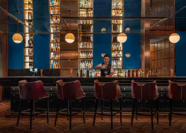 MO Bar - Bars In Beijing | Mandarin ...