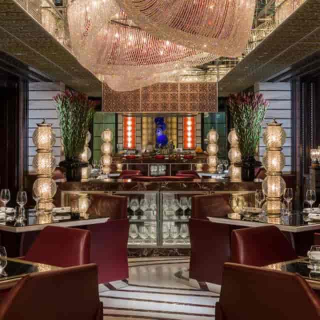 Elegant Mio Suites restaurant for upscale events, intimate gatherings, and corporate dinners.