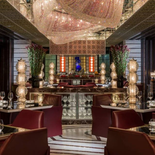 Elegant Mio Suites restaurant for upscale events, intimate gatherings, and corporate dinners.