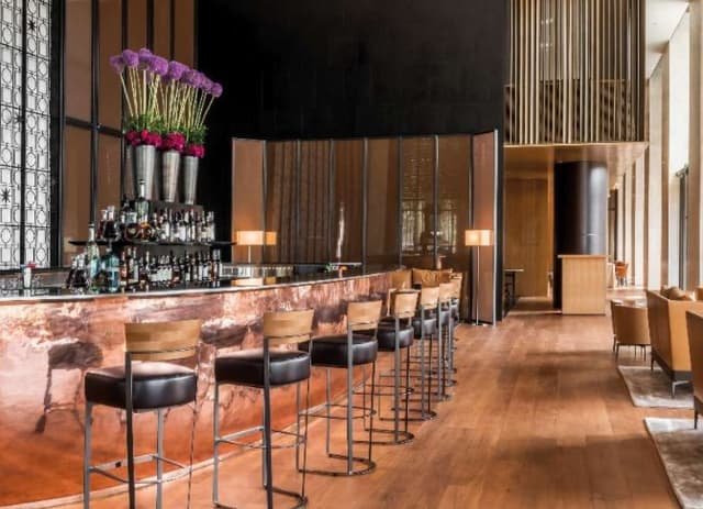 Atrium Bar