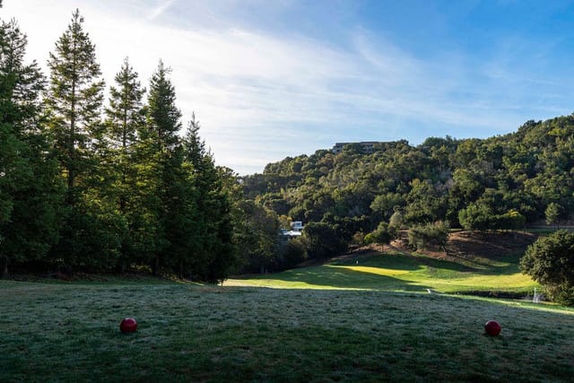 Elks Lodge at Emerald Hills: scenic event venue for corporate retreats and team-building.