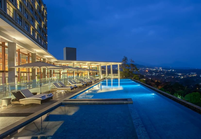 Stunning hotel pool at dusk, perfect for upscale events in Bandung.