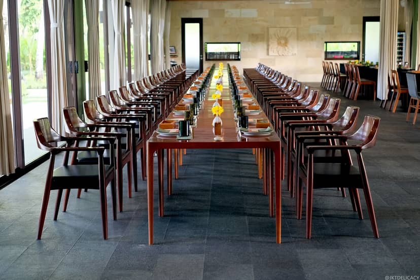 Private Dining Room at Cuca Restaurant, elegant space for corporate events and meetings.