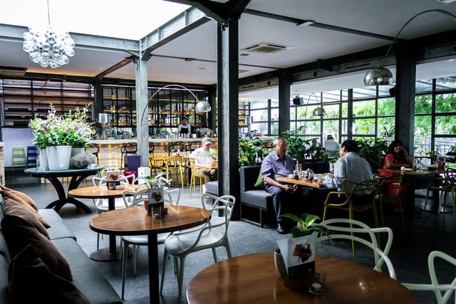 restoran FJ Bistro & Deli, Kemang