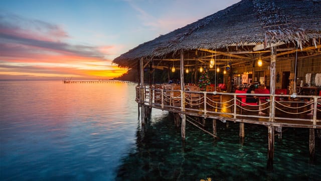 Waterfront dining area at Stay Raja Ampat, ideal for events and meetings.