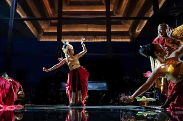 Bali cultural performance at Majapahit Imperial Dining, vibrant costumes, unique event entertainment