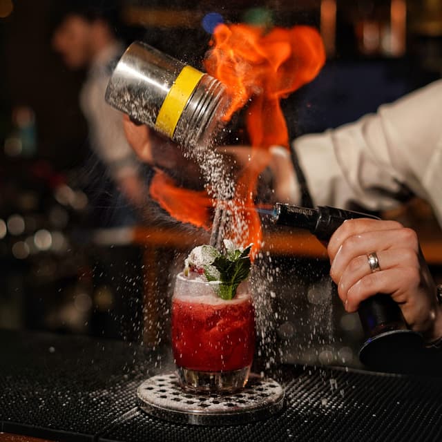 Cocktail bar