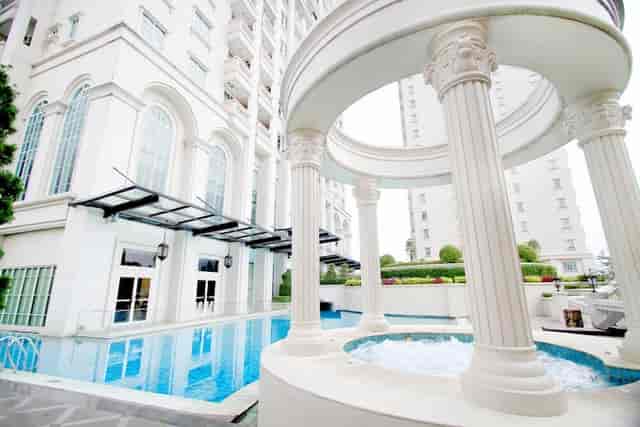 Elegant Albergo Ballroom with pool for upscale events and receptions at The Bellezza Suites.