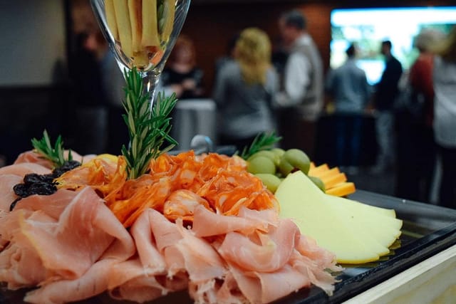 Charcuterie platter in Lindy’s Room, ideal for meetings and receptions.