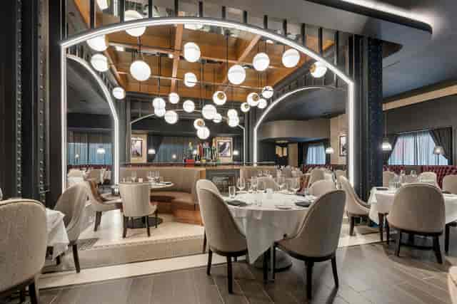 Elegant private dining room at Del Frisco's for upscale meetings and events.